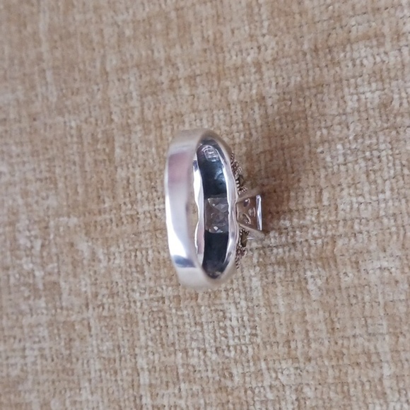 Rhinestone Marcasite Four Prong Set Silver Ring - Picture 5 of 13